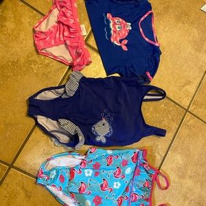 Girls bathing suit size 4/5